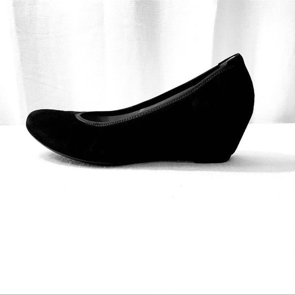 Gabor Suede Wedge - size 5 . Please see size chart. NOT the same as U.S. sizes. - Picture 12 of 14